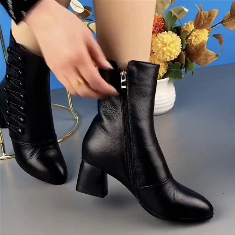 Ultra-bequeme Lederstiefeletten mit seitlichem Reissverschluss