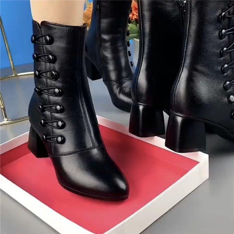 Ultra-bequeme Lederstiefeletten mit seitlichem Reissverschluss
